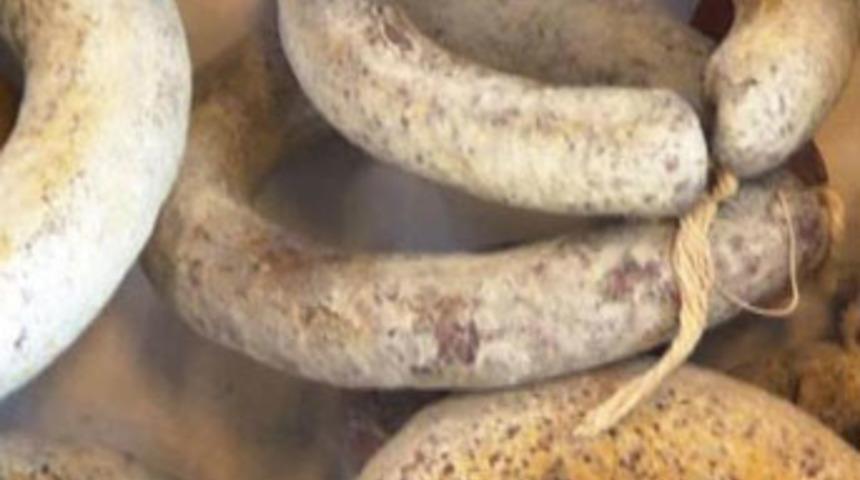 Halka bozuk gıda yedireceklerdi!