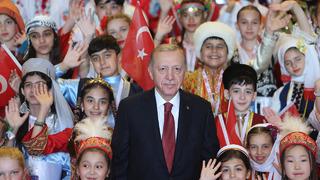 Cumhurbaşkanı Erdoğan'dan 23 Nisan mesajı