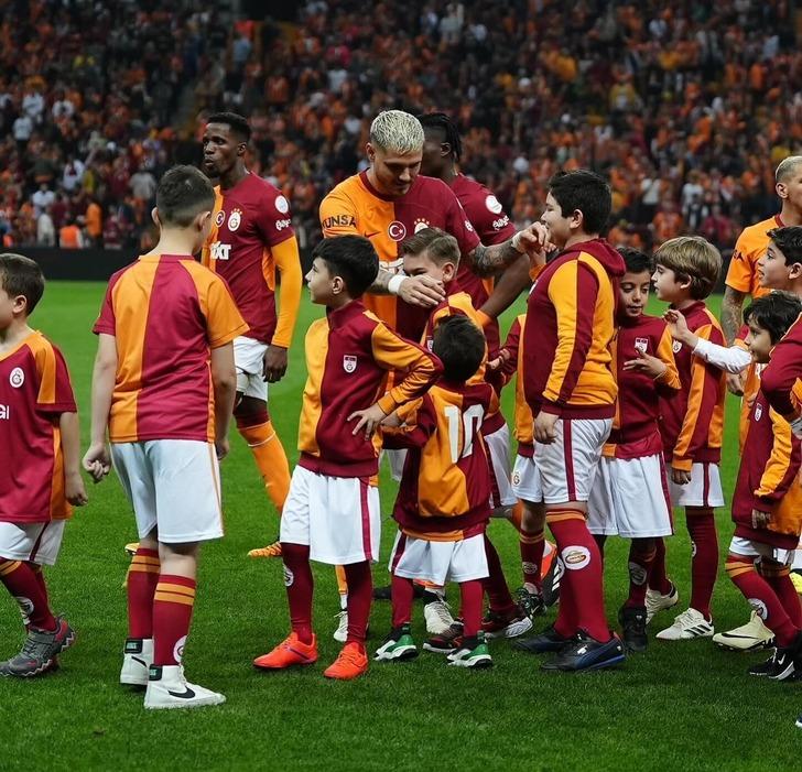 Icardi'den Fenerbahçeli taraftarları kızdıran 23 Nisan paylaşımı! G2