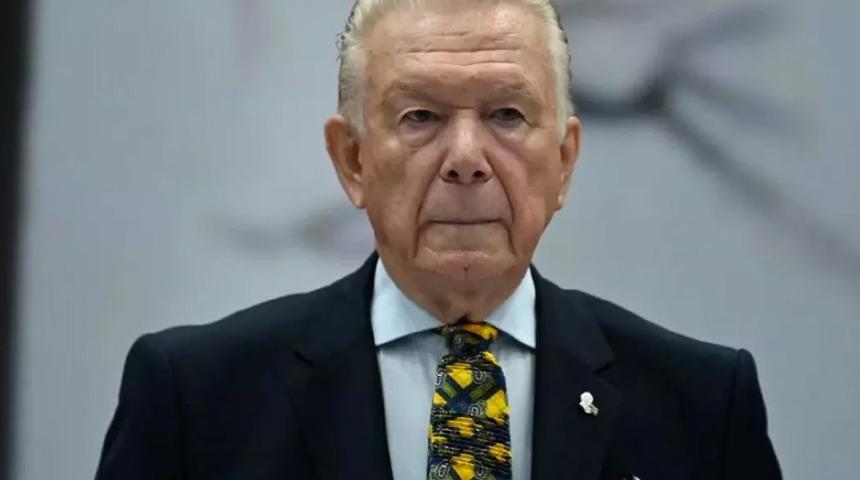 Uğur Dündar paylaşımıyla merak uyandırdı: "Gündem değişecek"