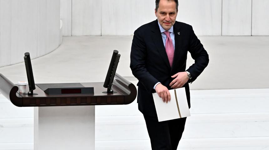 Fatih Erbakan'dan "Şu an Cumhur İttifakı'nda mısınız?" sorusuna dikkat çeken yanıt: 'Değiliz herhalde'