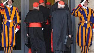 Kardinaller yeni Papa'yı seçmek için toplandı