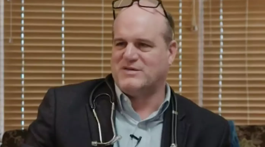 Kendisini yaşam sonu doktoru olarak tanımladı! "Yetişkinler ölmeden önce bunu görüyor ama çocuklar için durum farklı"