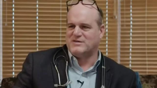 Kendisini yaşam sonu doktoru olarak tanımladı! Yetişkinler ölmeden önce bunu görüyor ama çocuklar için durum farklı