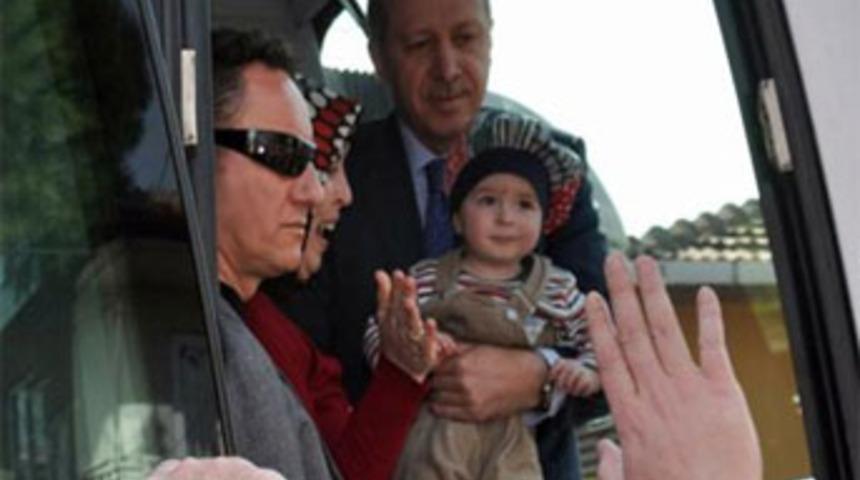 Başbakan'a sıcak karşılama