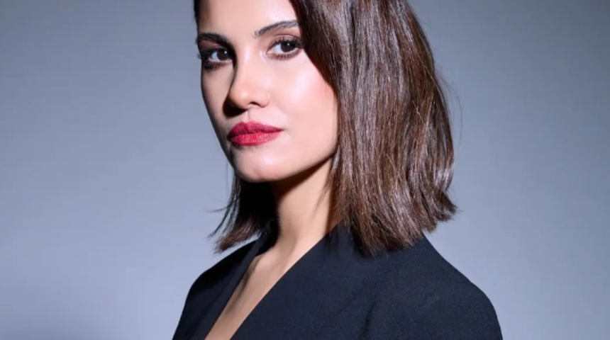 Kırmızı halıda göz kamaştırdı! Gizem Erman Soysaldı tarzıyla festivale damga vurdu