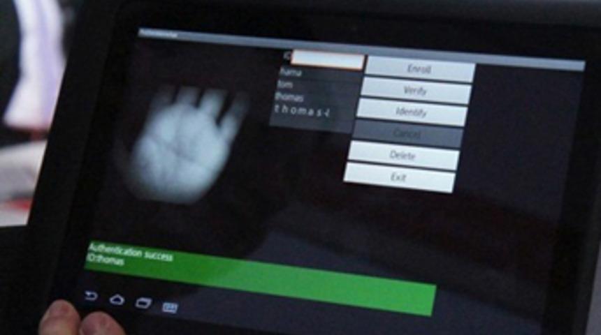 Bu tablet elinizi tanıyor!