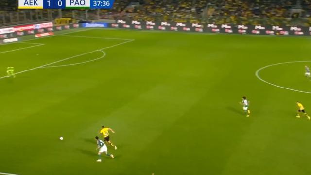 Panathianikos AEK'ya 3-0 mağlup oldu! Samet Akaydın hatasıyla maça damga vurdu... Fatih Terim'i şampiyonluktan etmiş olabilir