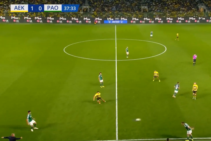 Panathianikos AEK'ya 3-0 mağlup oldu! Samet Akaydın hatasıyla maça damga vurdu... Fatih Terim'i şampiyonluktan etmiş olabilir G1