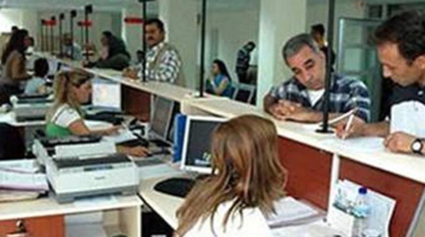 Bugün devlet dairelerinde hayat duracak