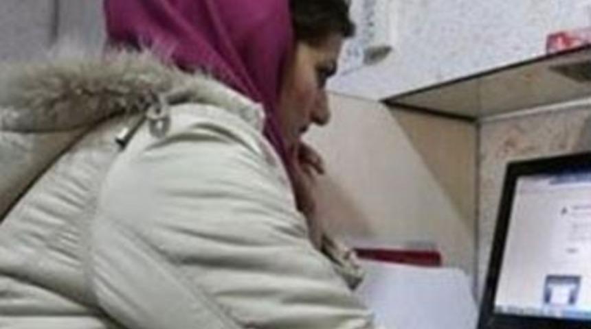 İran internette her şeyi yasakladı