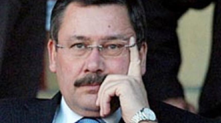 'Kızıl Hackerlar' Melih G&ouml;k&ccedil;ek'i hedef aldı