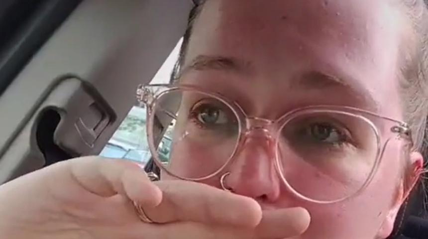 Spor salonunda kıyafeti uygunsuz bulunan kadın kovuldu! Gözyaşlarına hakim olamadı... "Bu resmen zorbalık"