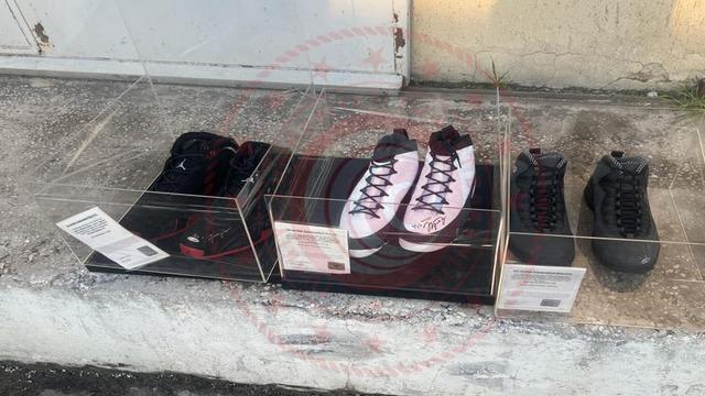 Ticaret Bakanlığı'ndan 5 milyon liralık satılık ayakkabı! 100 bin lira teminat bedeli istendi, dünyaca ünlü ismin imzası var!