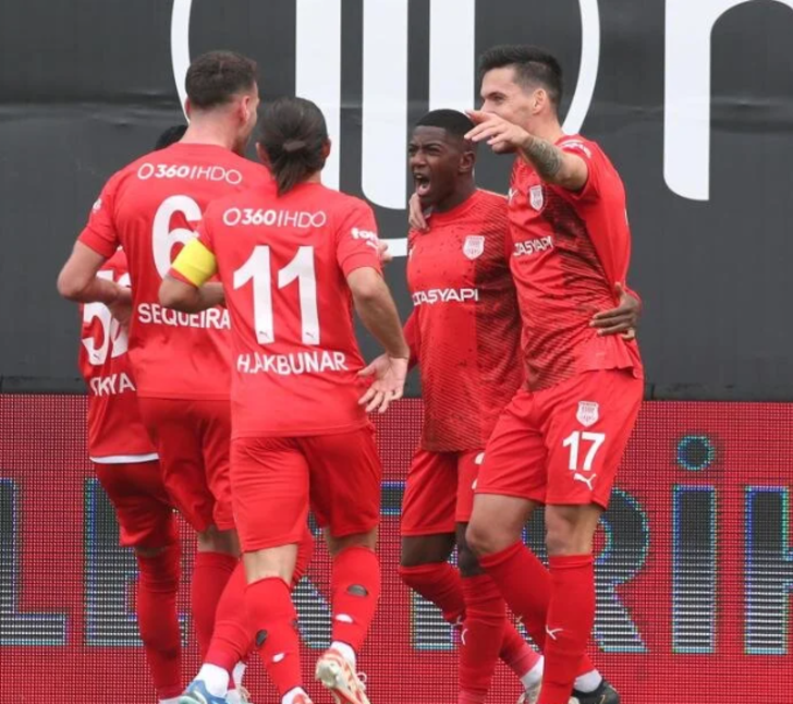 Euro Club Index'ten Süper Lig'in bitimine son 4 hafta kala olay yaratacak şampiyonluk tahmini! 102 puanla ipi göğüsleyecek... G2