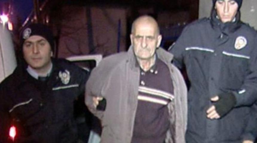 Polisleri hırsız zannetmiş!