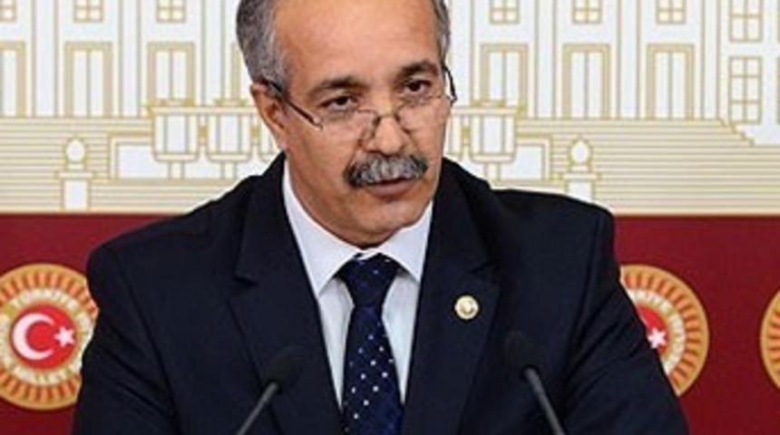 Salih Fırat, AK Parti'ye katıldı