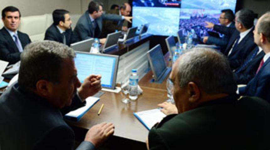 Kutlamaları canlı izledi