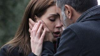 Türkiye'yi terk etmişti! Kurtlar Vadisi'nin yıldızı Ayça Varlıer ülkeye geri döndü! Son hali şaşırttı