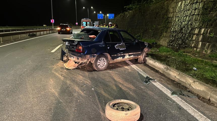 Rize'de zincirleme trafik kazasında 1'i ağır 2 kişi yaralandı