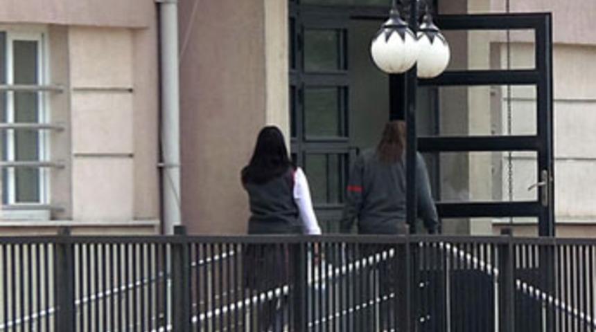 Yurtta 'Hababam' şakası karakolluk etti