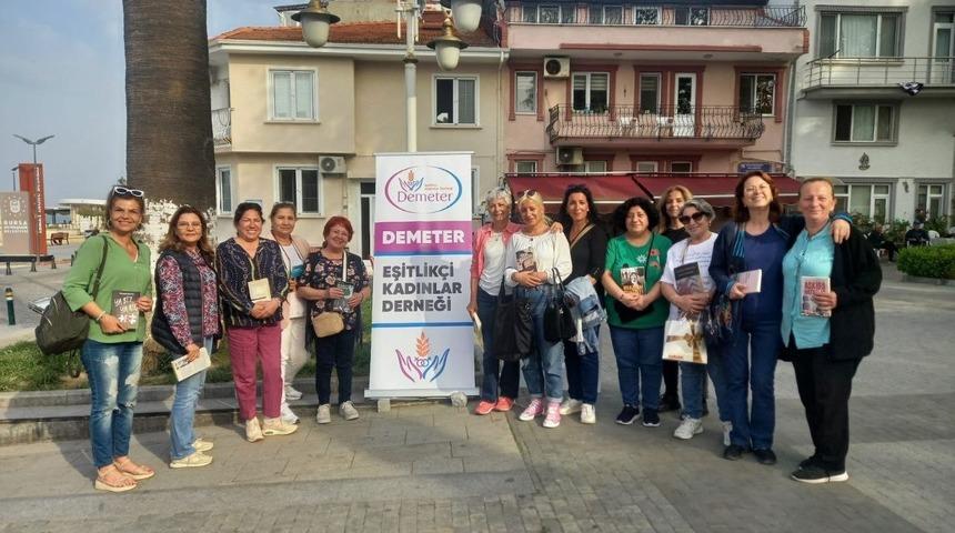 Mudanya’da "Kitabını al da gel" meydanı doldurdu