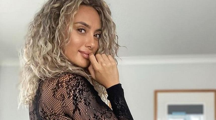 Sosyal medya fenomeni Toni Camille itirafıyla sosyal medyada çok konuşuldu! "Komşum beni bikinimle filme aldı; şimdi erkekler yan evde yaşamak için yalvarıyor"