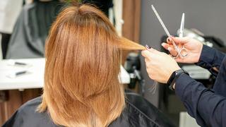 Bu kadarı da pes dedirtti! Fiyatlar altınla yarıştı! Asgari ücretin neredeyse yarısına saç kesimi yapıyorlar