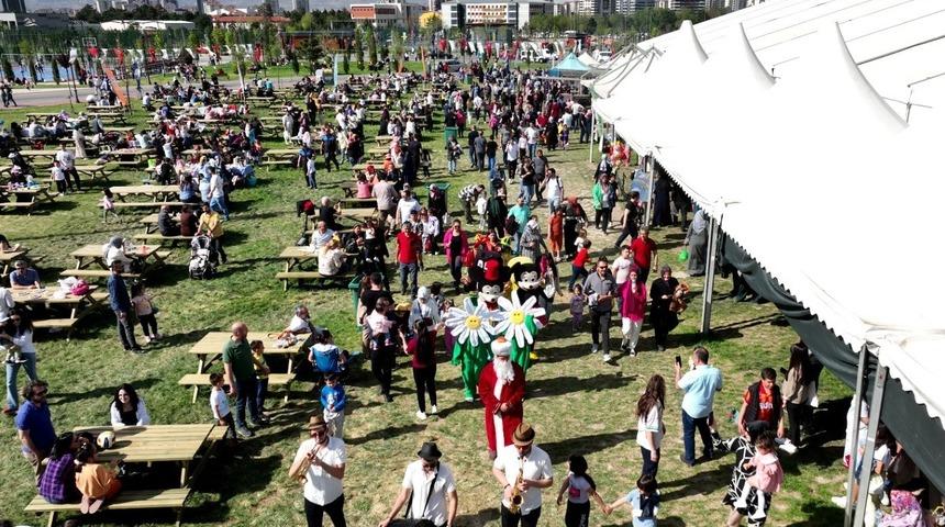 Büyükşehir’in Çocuk Kitap Fuarı ve Şenliği, hafta sonu minikleri bekliyor