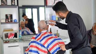 Emeklilere ücretsiz tıraş! O belediyede hayata geçti