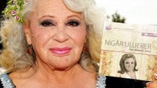 Ünlü şarkıcı yaşamını yitirdi