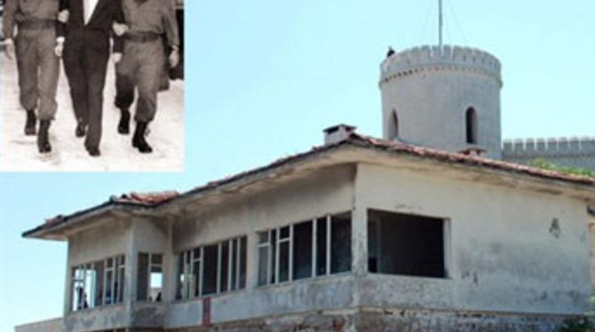 Yassıada müze olma yolunda