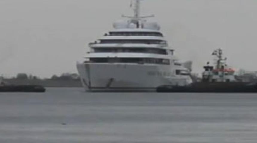 Abromoviç'in tahtını elinden aldı