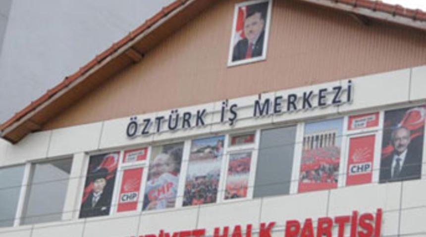 Bina sahibinin poster hamlesi şaşırttı