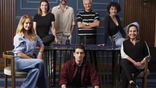 Güçlü oyuncu kadrosuyla dikkat çeken 'Takan Takana' filmi sete çıktı! Hayranlarının meraklı bekleyişi başladı