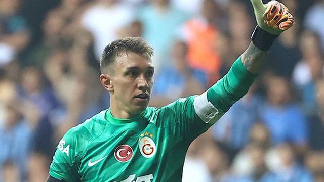 Fernando Muslera, Galatasaray formasıyla tarih yazıyor...