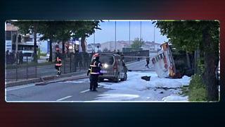 D-130 Karayolu trafiğe kapatıldı, evler tahliye edildi... Benzin yüklü tanker kazası sonrası patlama riski!