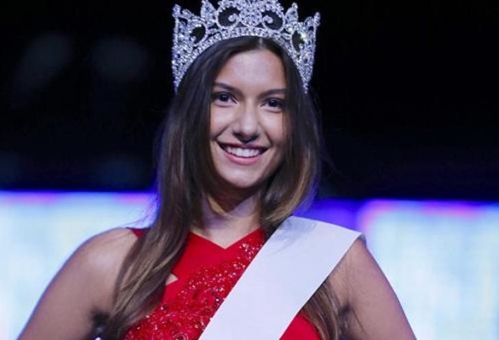 Miss Turkey Güzeli Buse İskenderoğlu üstsüz poz verdi! Eliyle kapadı, sosyal medya yıkıldı 18735106-728xauto