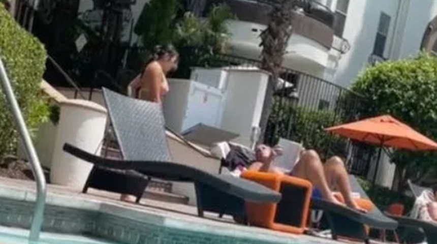 Havuz başındaki kadınların gizlice fotoğraflarını çekti! Tacizi fark eden kadının hesap sormaya gittiği anlar çok konuşuldu