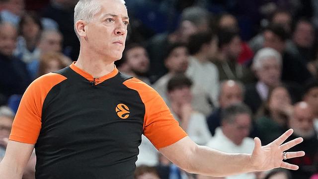 Basketbol hakemi hırsızlık yaparken yakalandı: Bu adam yıllardır çalıyor!