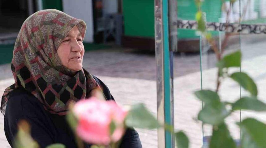 Eşi işe girince o devraldı! 17 yıldır yapıyor... 'Eşim emekli oldu ama d&uuml;ş&uuml;k maaş alıyor, ben ekmeğimizi kazanıyorum'