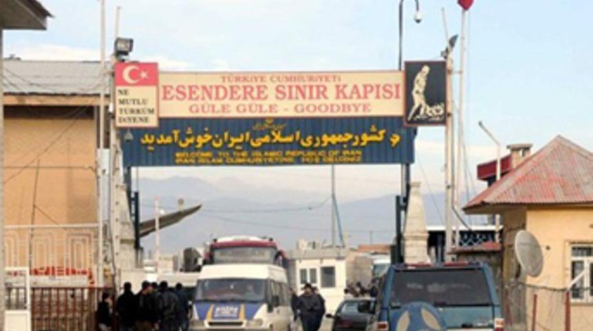 'T&uuml;rk bayrağı indirilmedi'