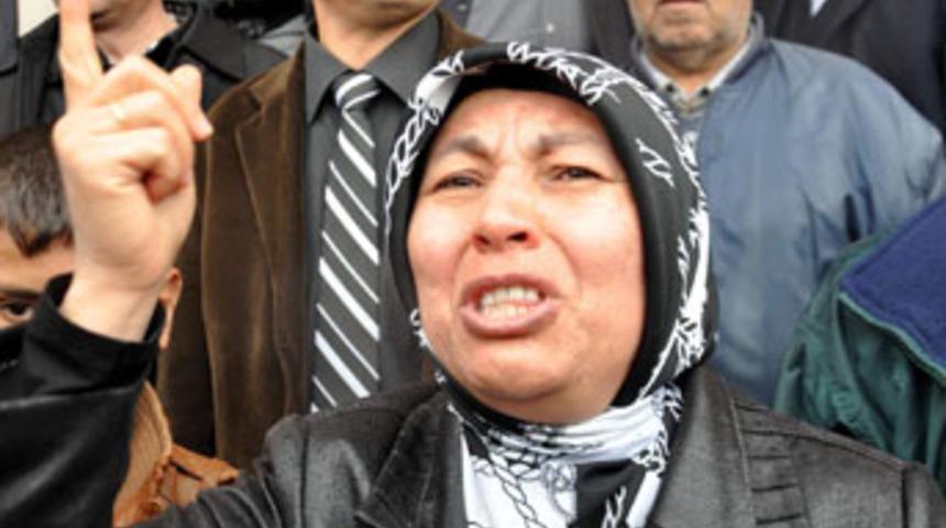 Akil İnsanlar ka&ccedil;mak zorunda kaldı