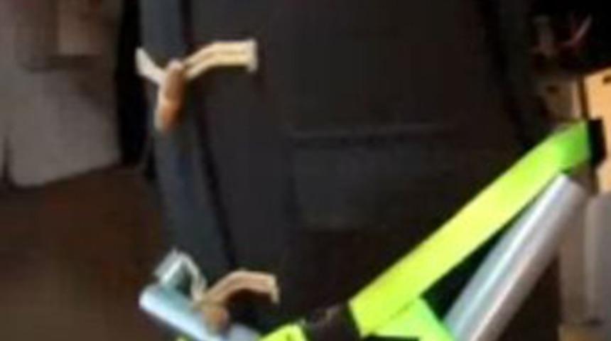 'Kucaklayan ceket' icat ettiler