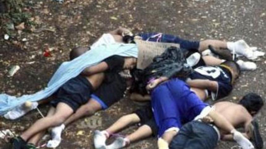 Komşuda vahşet: 8'i ağır 28 yaralı