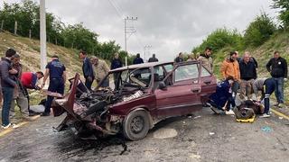 Sakarya'da feci kaza! Kafa kafaya çarpıştılar: 1 ölü, 3 yaralı