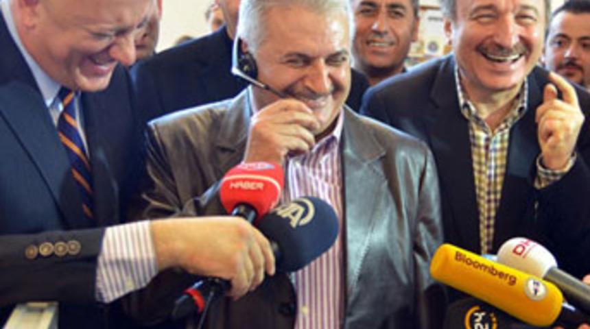 Bakan'ın yüzüne telefonu kapattı