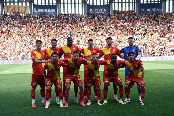 Süper Lig'e çıkma biletini alan ikinci takım Göztepe oldu! 2 yıl aradan sonra yeniden Süper Lig'deler... G1