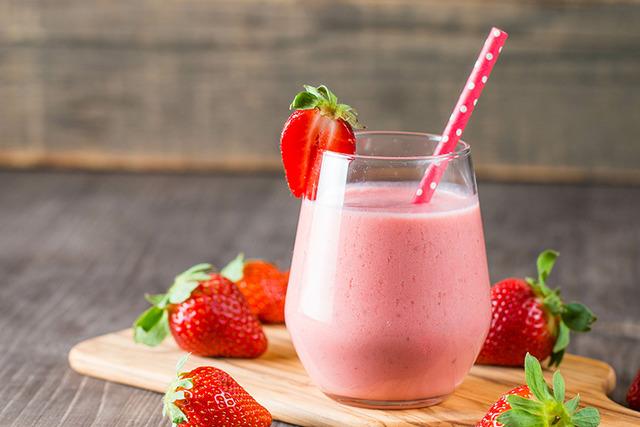 Strawberry_smoothie_blog_lg