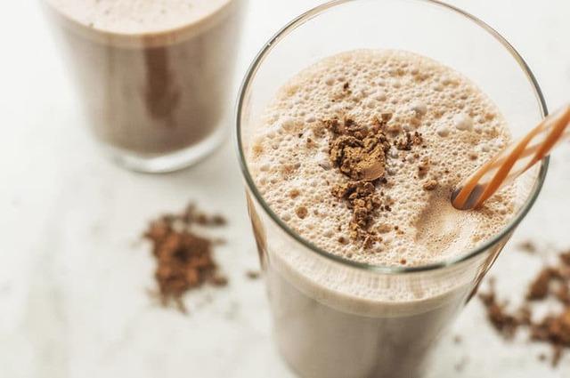 Chocolate-Coconut-Protein-Breakfast-Shake